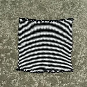 Black and White Lettuce-Trim Tube-Top